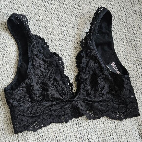 💝Victorias Secret Elegant Black Lace Bralette - Picture 2 of 3